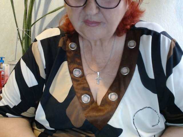 PeggySoft live cam on BongaCams