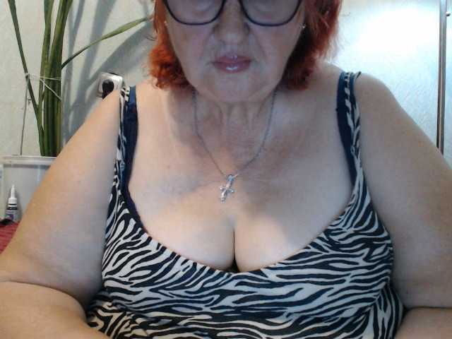 PeggySoft live cam on BongaCams