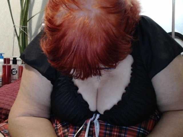 PeggySoft live cam on BongaCams