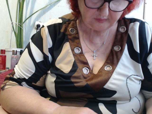 PeggySoft live cam on BongaCams