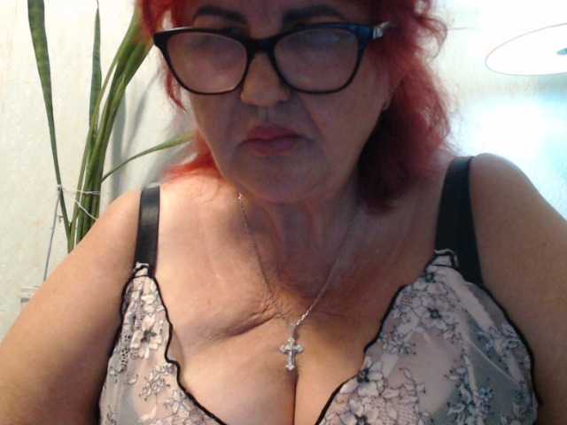PeggySoft live cam on BongaCams