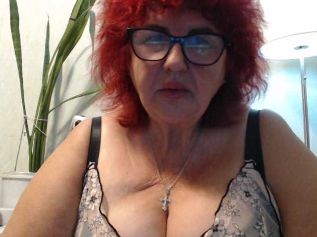 PeggySoft live cam on BongaCams