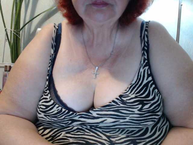 PeggySoft live cam on BongaCams