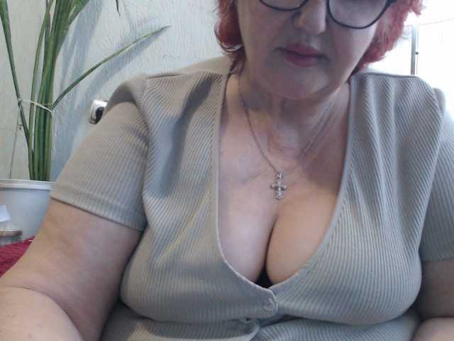 PeggySoft's BongaCams show and profile
