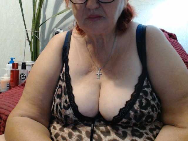 PeggySoft live cam on BongaCams