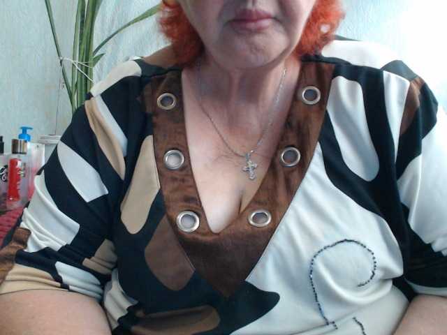 PeggySoft live cam on BongaCams