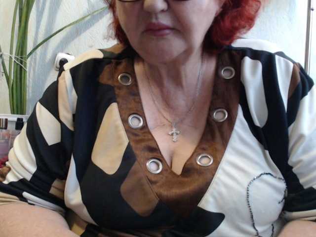 PeggySoft live cam on BongaCams