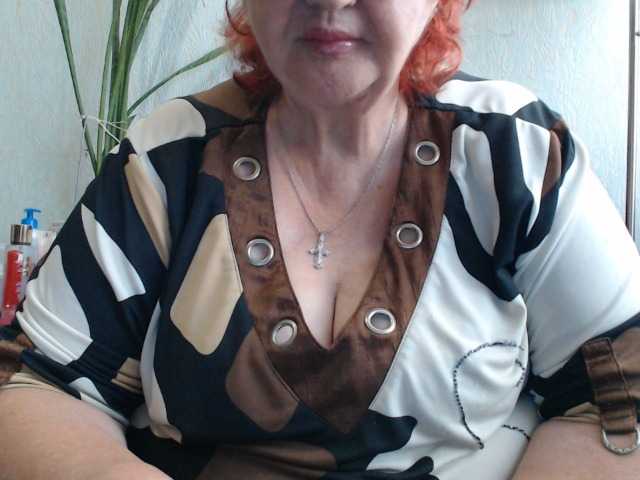 Sex chat gratuit in direct cu PeggySoft pe BongaCams