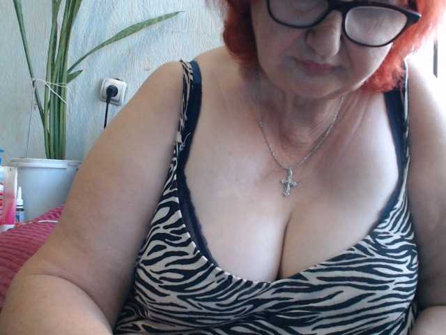 PeggySoft live cam on BongaCams