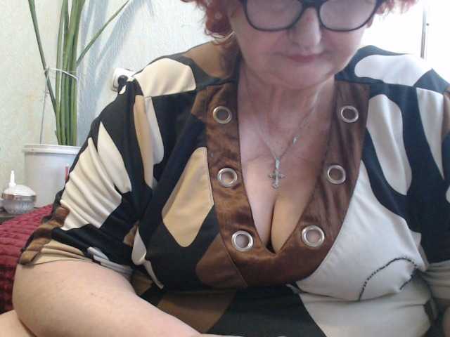 PeggySoft's BongaCams show and profile