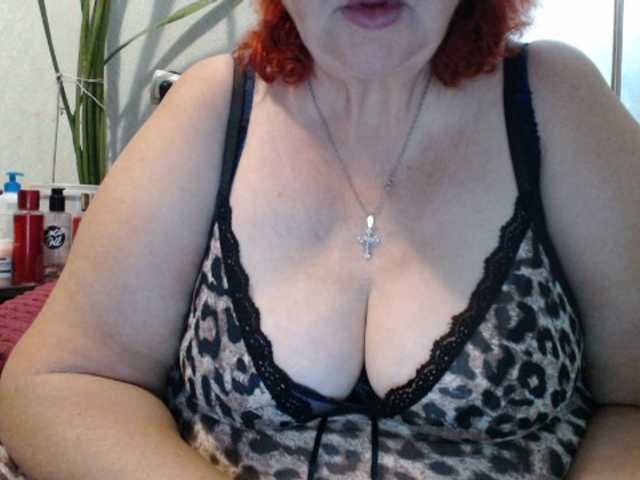 PeggySoft live cam on BongaCams