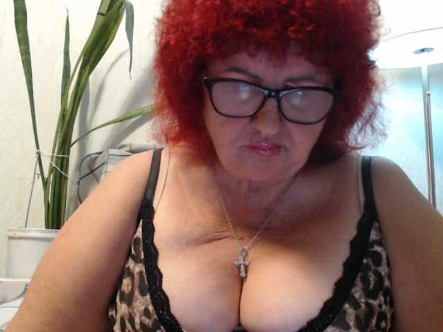 PeggySoft live cam on BongaCams