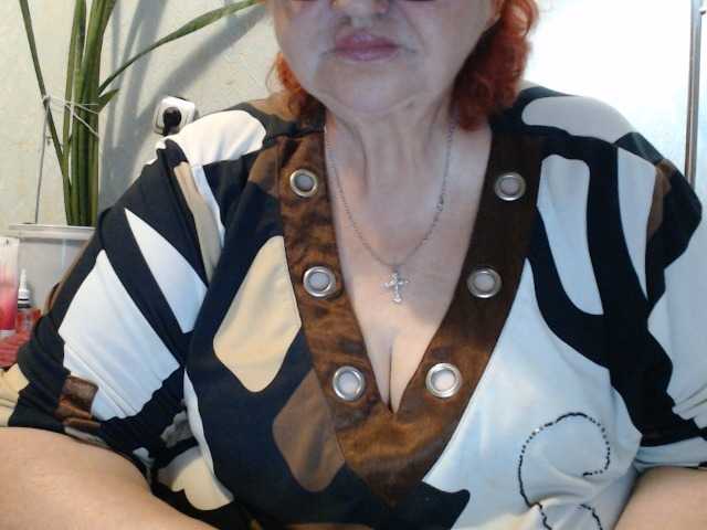 PeggySoft live cam on BongaCams