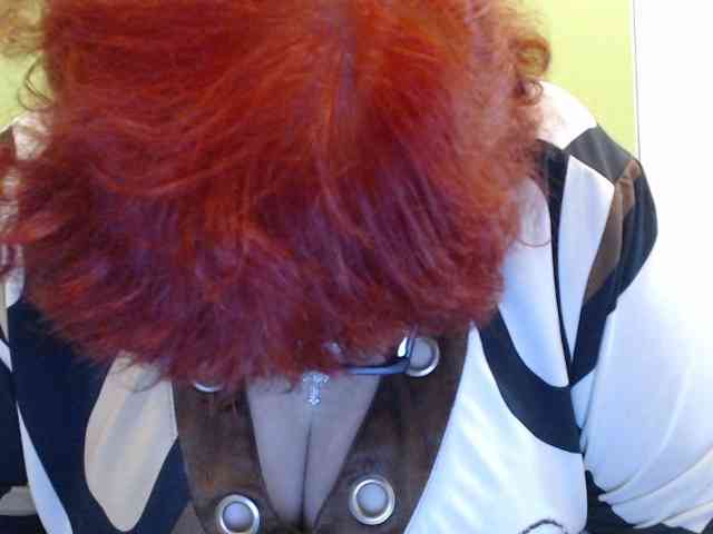 PeggySoft Live Webcam on BongaCams