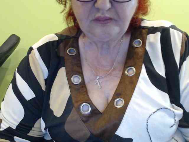 PeggySoft Live Webcam on BongaCams