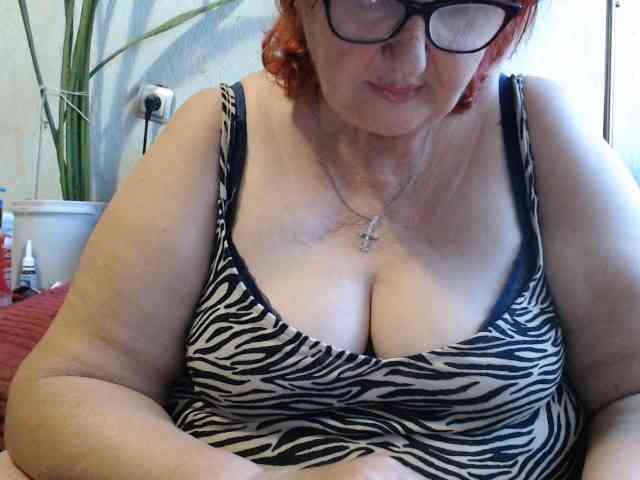 PeggySoft Live Webcam on BongaCams