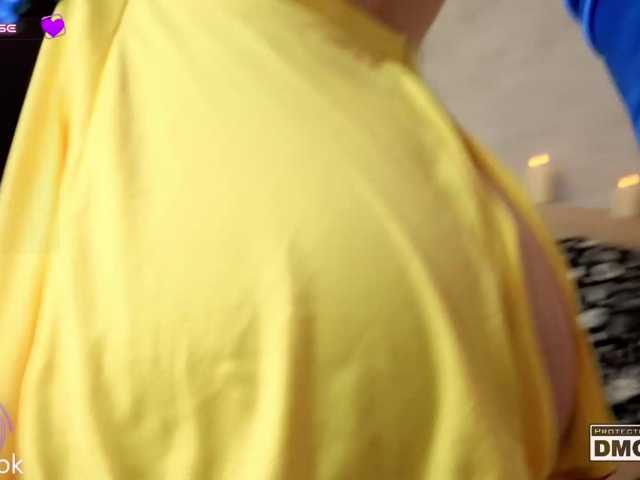 Hollywww live cam preview