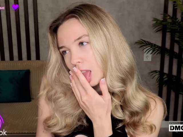 модель Hollywww