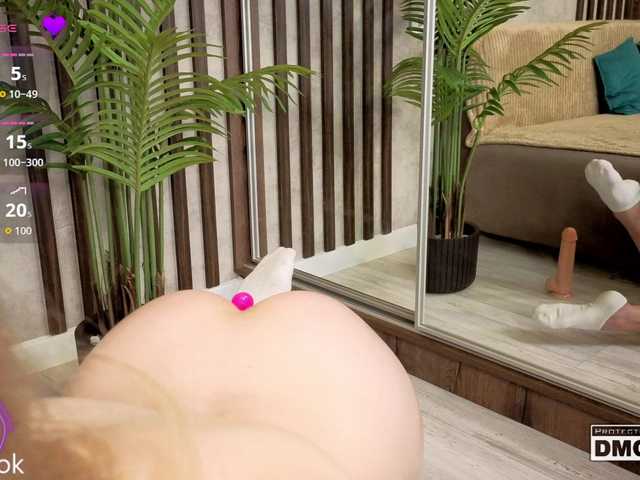 Hollywww's BongaCams show and profile