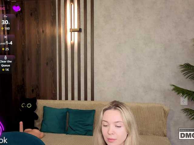 Hollywww's BongaCams profile