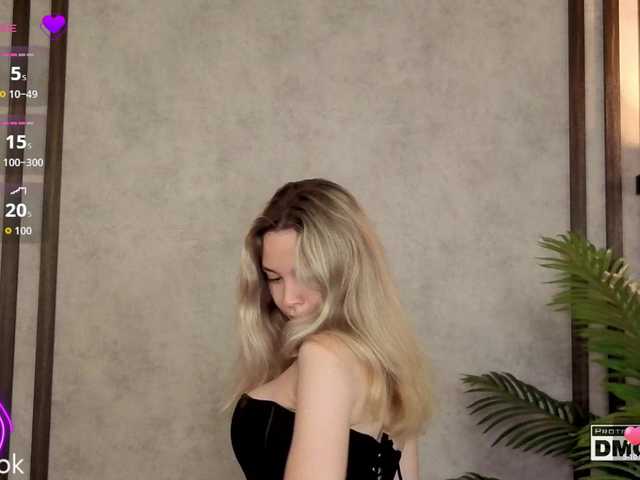 hollywww cam belle