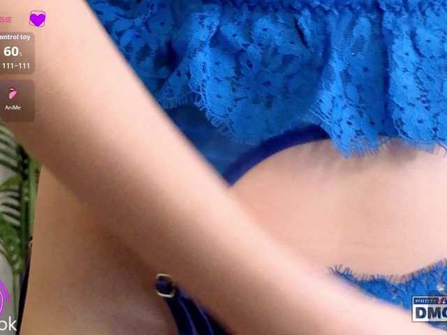 Hollywww live cam on BongaCams