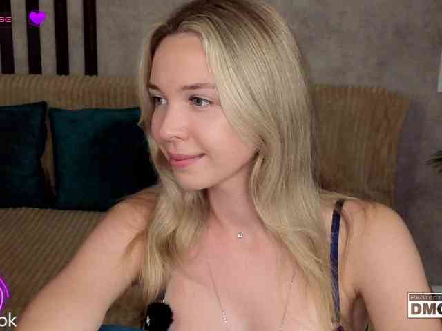 Hollywww webcam