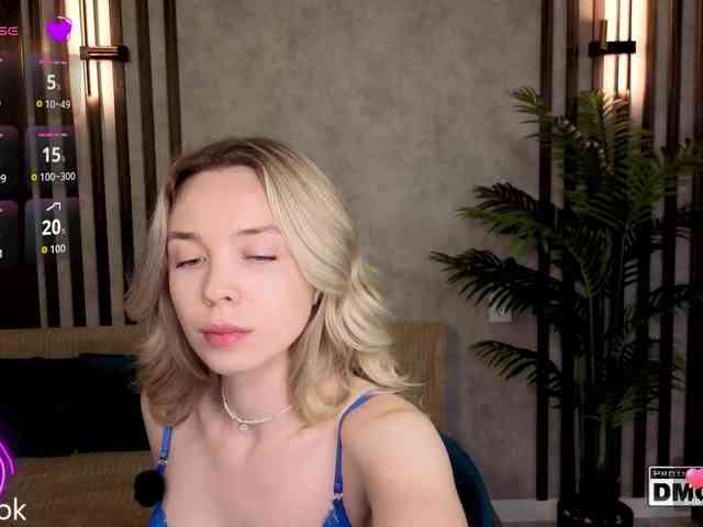 Hollywww webcam