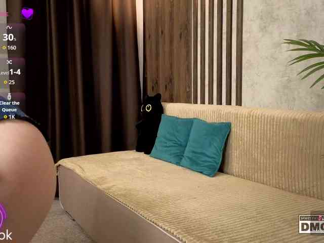 Модель: Hollywww
