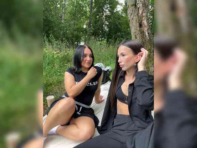 -Monic- Sex Cam Show