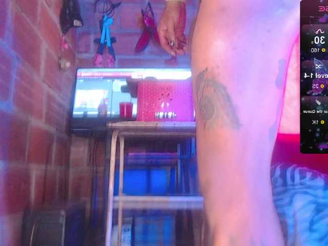 nathashabigass live webcam show