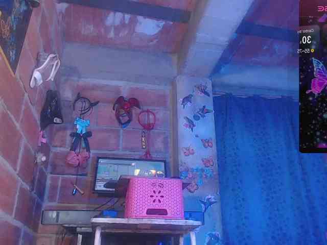 nathashabigass Sex Cam Show