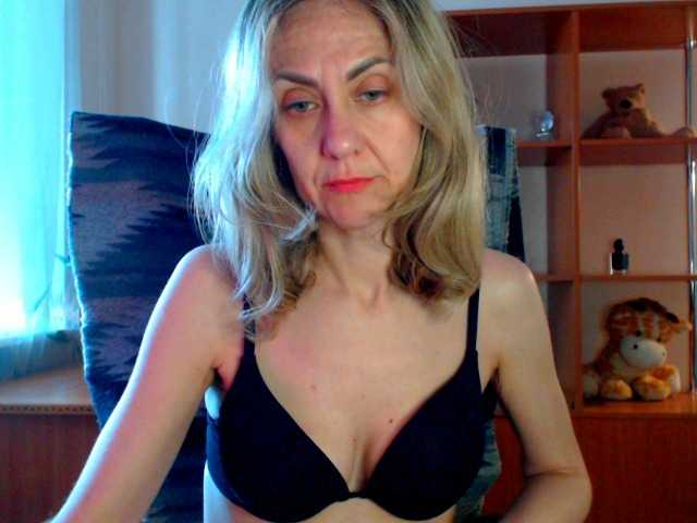 Tanya6547 live cam on BongaCams