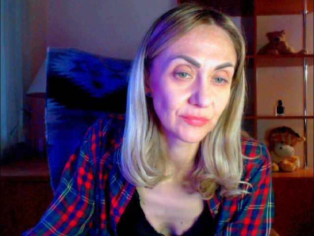 Tanya6547 live cam on BongaCams