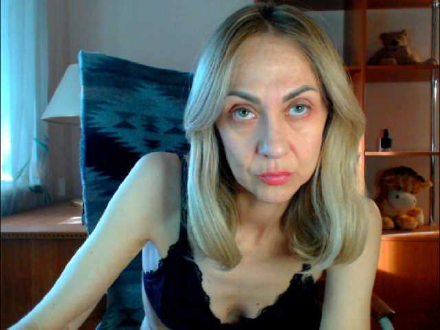 Tanya6547, live now on BongaCams