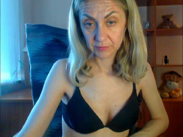 Tanya6547 live cam on BongaCams