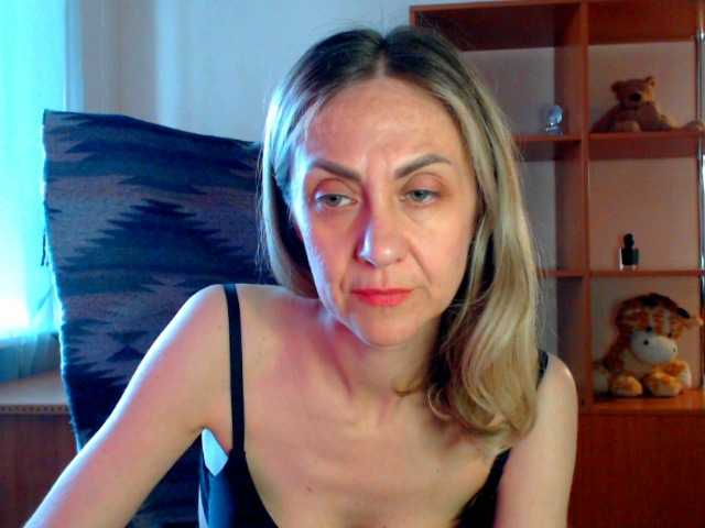Tanya6547 live cam on BongaCams