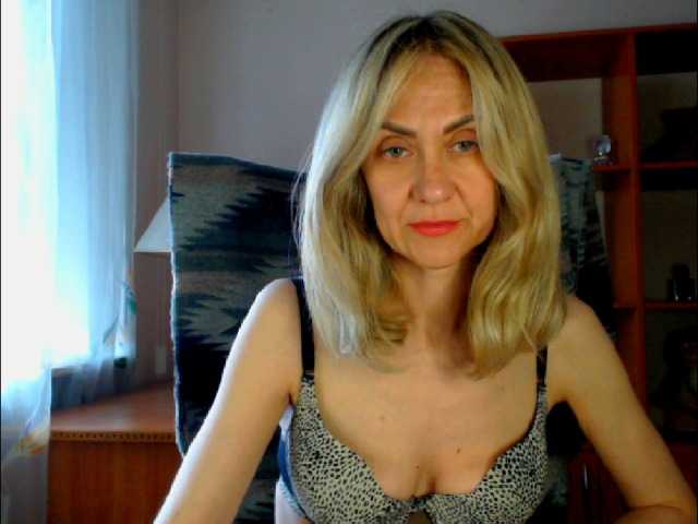 Tanya6547 live cam on BongaCams