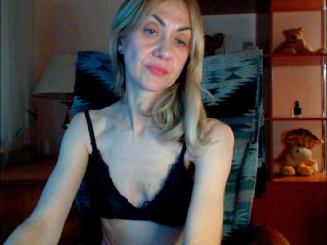 Tanya6547 live cam on BongaCams