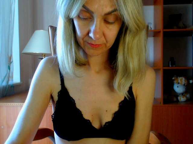 Tanya6547 live cam on BongaCams