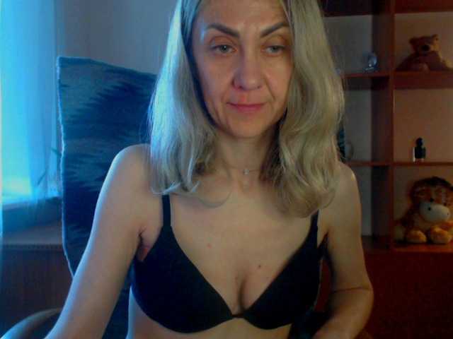 Tanya6547 live cam on BongaCams