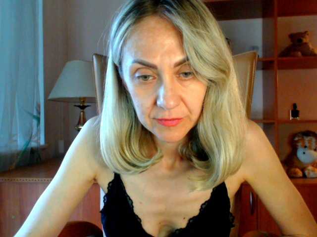 Tanya6547 live cam on BongaCams