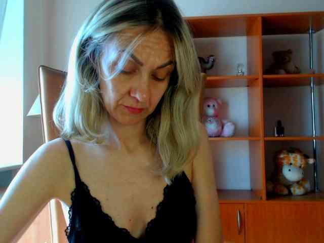 Tanya6547 webcam