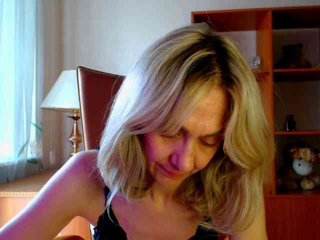 Tanya6547 webcam