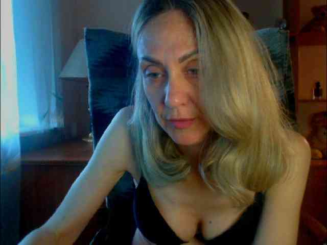 Tanya6547 webcam