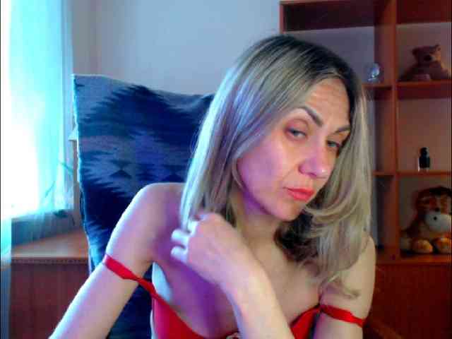 Tanya6547 webcam