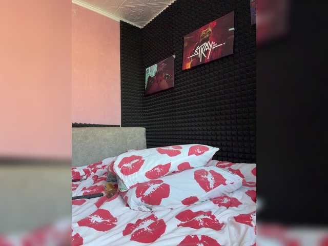 StrawberryGirl-