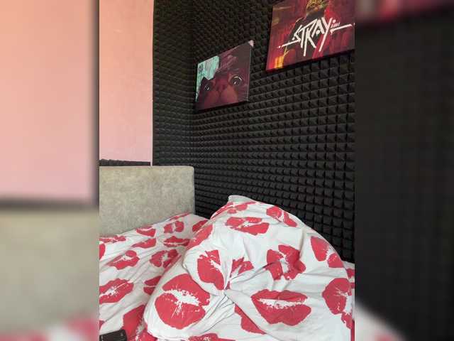 StrawberryGirl-