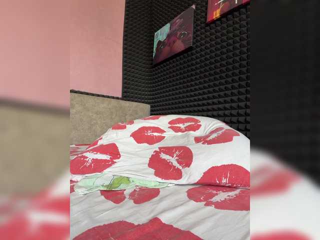 StrawberryGirl-