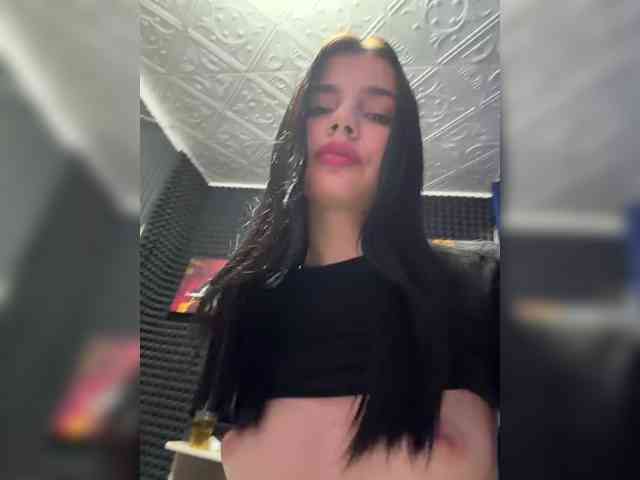 StrawberryGirl-